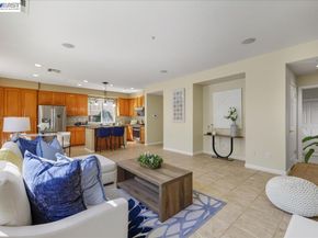 38393 Amaryllis Pl, Newark CA 94560