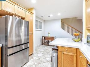 2036 Serra Ln, Hercules CA 94547