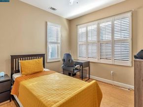 2036 Serra Ln, Hercules CA 94547