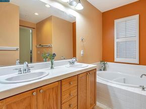 2036 Serra Ln, Hercules CA 94547