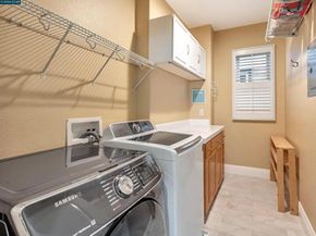 2036 Serra Ln, Hercules CA 94547