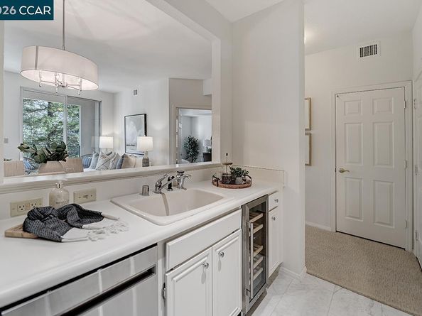 1860 Tice Creek Dr 1306, Walnut Creek CA 94595