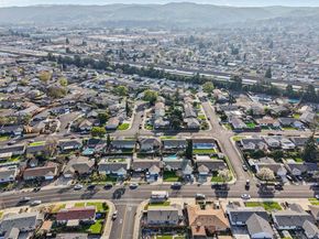 7865 Tamarack Dr, Dublin CA 94568