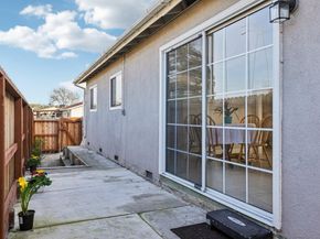 7865 Tamarack Dr, Dublin CA 94568