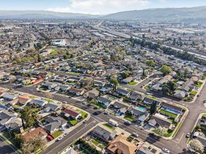 7865 Tamarack Dr, Dublin CA 94568