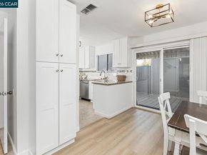 2730 Walnut Blvd, Walnut Creek CA 94596