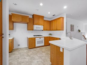 2069 Lewis St, Hercules CA 94547