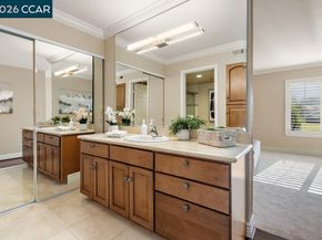 3136 Rossmoor Parkway 8, Walnut Creek CA 94595