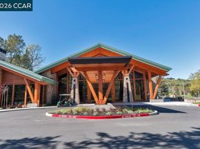 3136 Rossmoor Parkway 8, Walnut Creek CA 94595