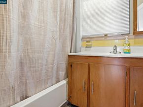 917 N Mott St, Los Angeles CA 90033