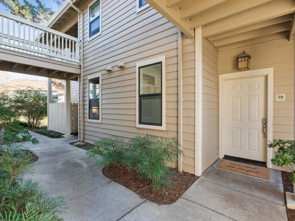 79 Lakeshore Ct, Richmond CA 94804