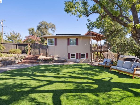 682 Jennie Ct, Lafayette CA 94549