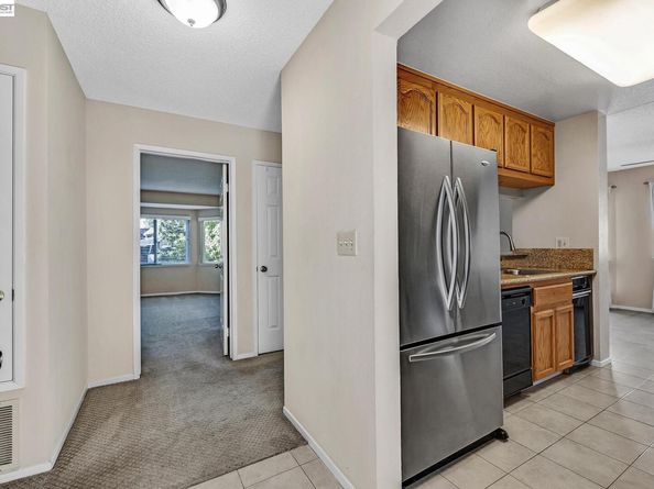 21117 Gary Dr 217, Hayward CA 94546