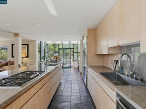 319 Tappan Ter, Orinda CA 94563