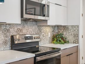 360 Vernon St 304, Oakland CA 94610