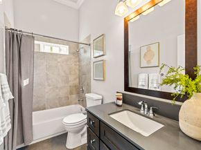 3322 Chestnut St, Oakland CA 94608