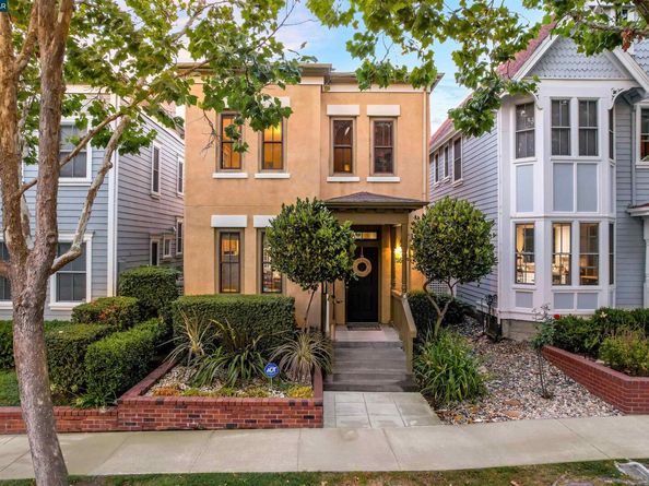 2165 Railroad Ave, Hercules CA 94547
