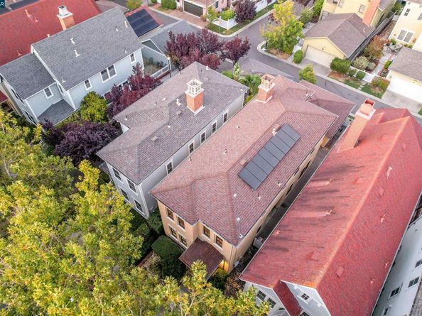 2165 Railroad Ave, Hercules CA 94547