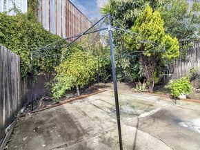 917 26Th Ave, Oakland CA 94601