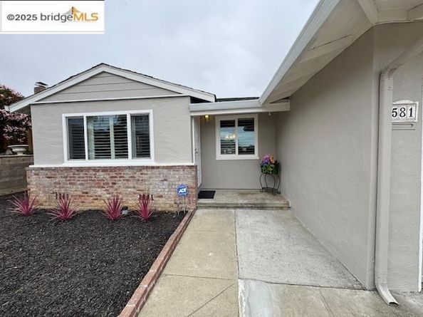 581 Fairway Street, Hayward CA 94544