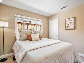 581 Fairway Street, Hayward CA 94544