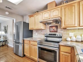 581 Fairway Street, Hayward CA 94544