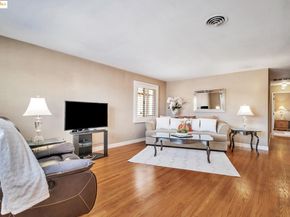 581 Fairway Street, Hayward CA 94544