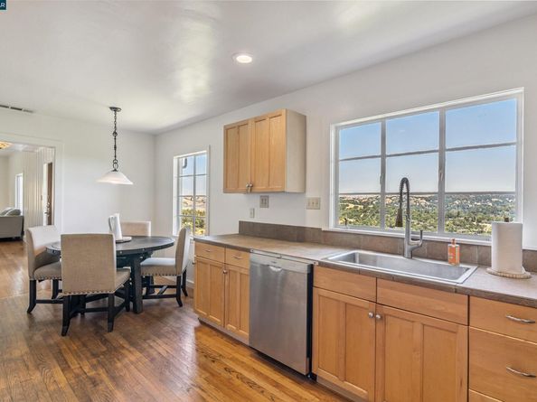 85 La Encinal, Orinda CA 94563