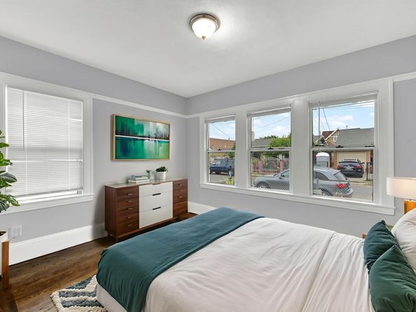1009 106Th Ave, Oakland CA 94603