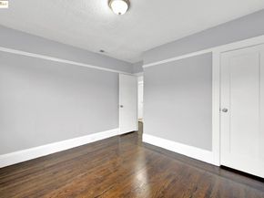 1009 106Th Ave, Oakland CA 94603