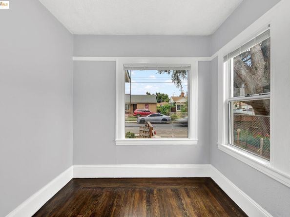 1009 106Th Ave, Oakland CA 94603