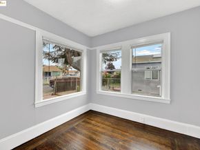 1009 106Th Ave, Oakland CA 94603