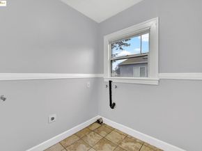 1009 106Th Ave, Oakland CA 94603