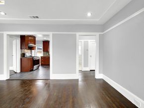 1009 106Th Ave, Oakland CA 94603