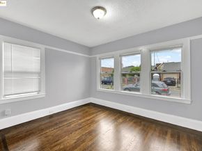 1009 106Th Ave, Oakland CA 94603