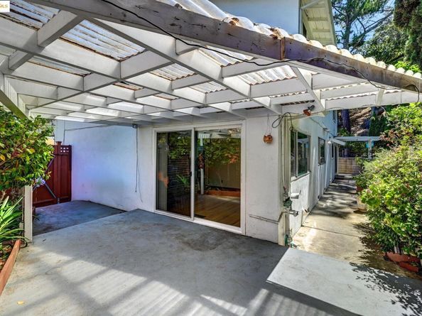 3271 Brittan Ave, San Carlos CA 94070