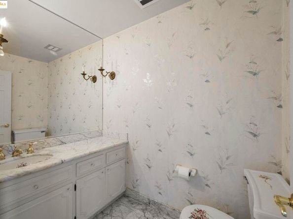 3271 Brittan Ave, San Carlos CA 94070