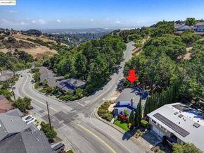 3271 Brittan Ave, San Carlos CA 94070