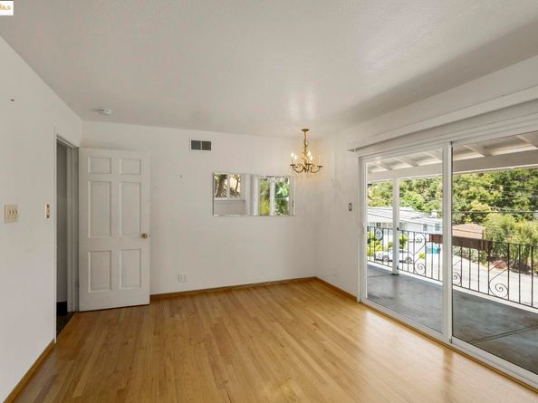 3271 Brittan Ave, San Carlos CA 94070