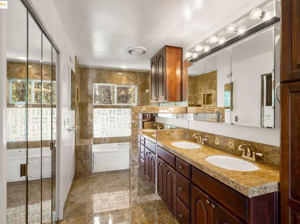 3271 Brittan Ave, San Carlos CA 94070