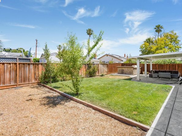 548 Sonoma Ave, Livermore CA 94550