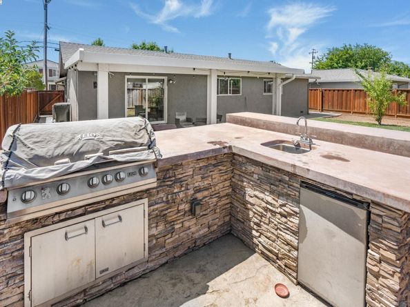 548 Sonoma Ave, Livermore CA 94550