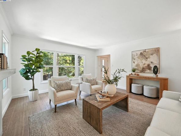 160 Moraga Way, Orinda CA 94563