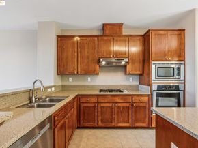 6443 Blue Rock Ct., Oakland CA 94605