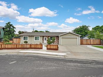7845 Ironwood Dr