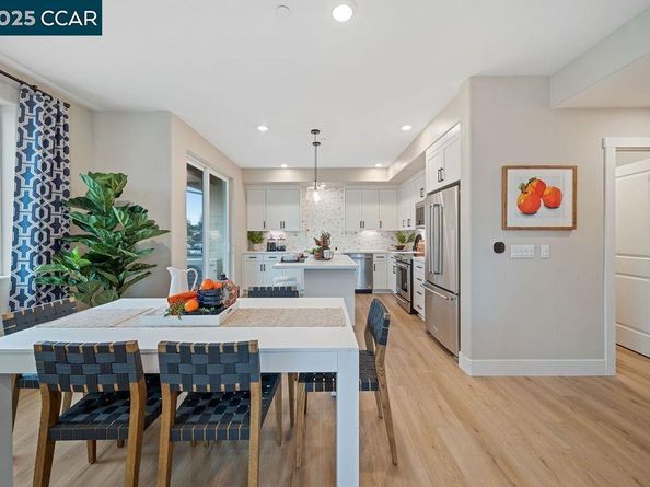 27264 Cosmo Ct, Hayward CA 94541