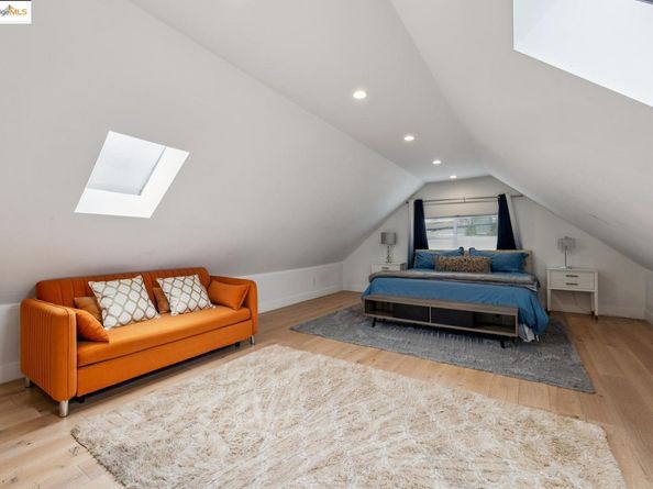1537 Revere AVE, San Francisco CA 94124