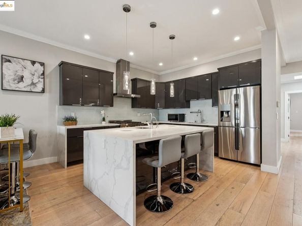 1537 Revere AVE, San Francisco CA 94124