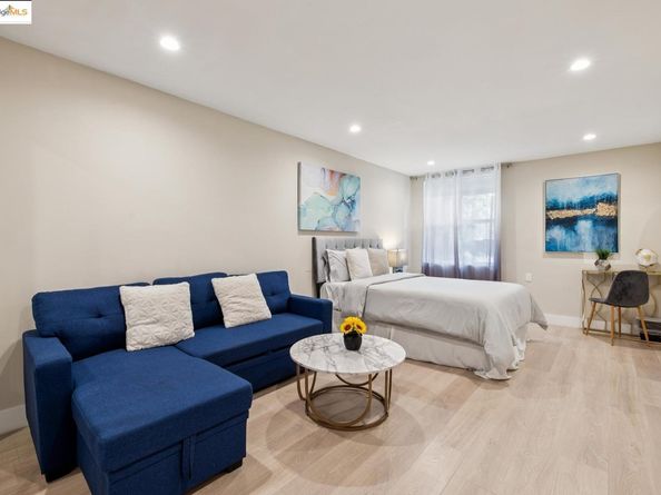 1537 Revere AVE, San Francisco CA 94124
