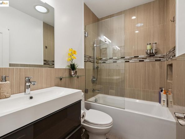 1537 Revere AVE, San Francisco CA 94124